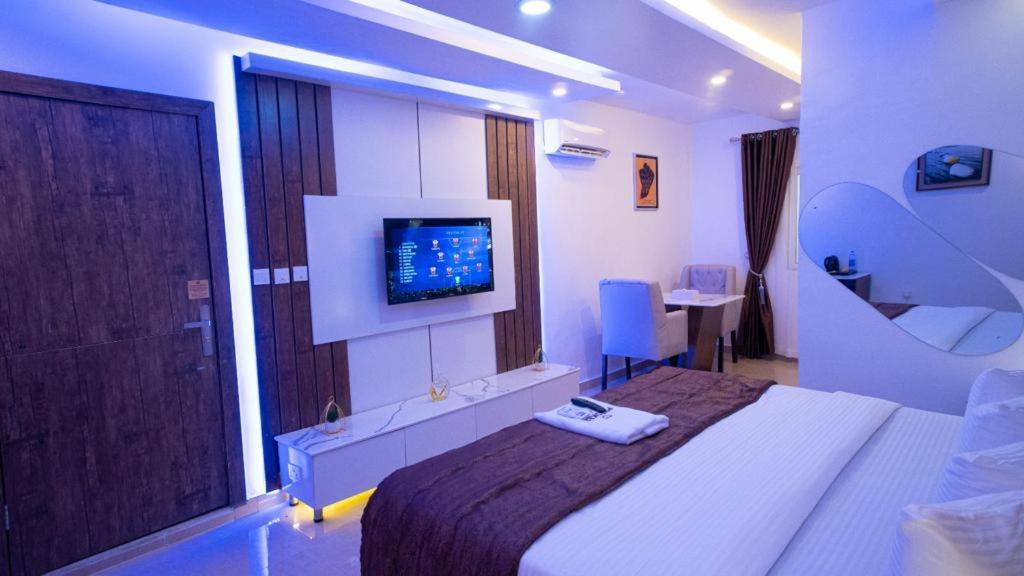 Presken Waters Hotel Lagos Bagian luar foto