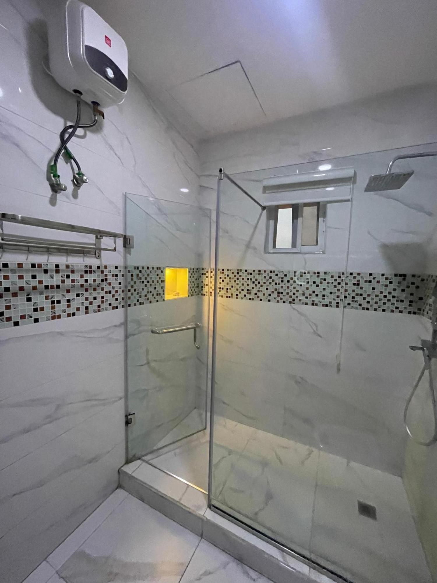 Presken Waters Hotel Lagos Bagian luar foto